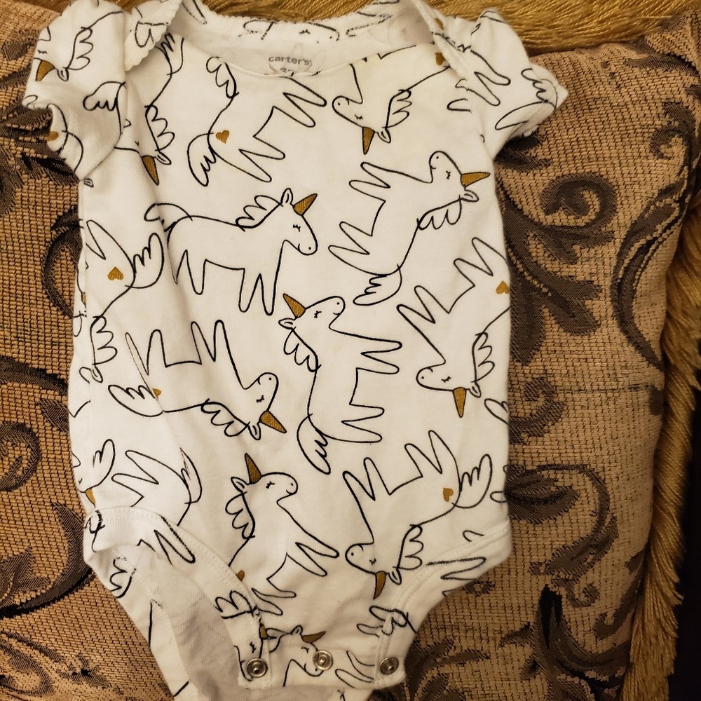 Onesie bundle with unicorn, pink onesie and strawb